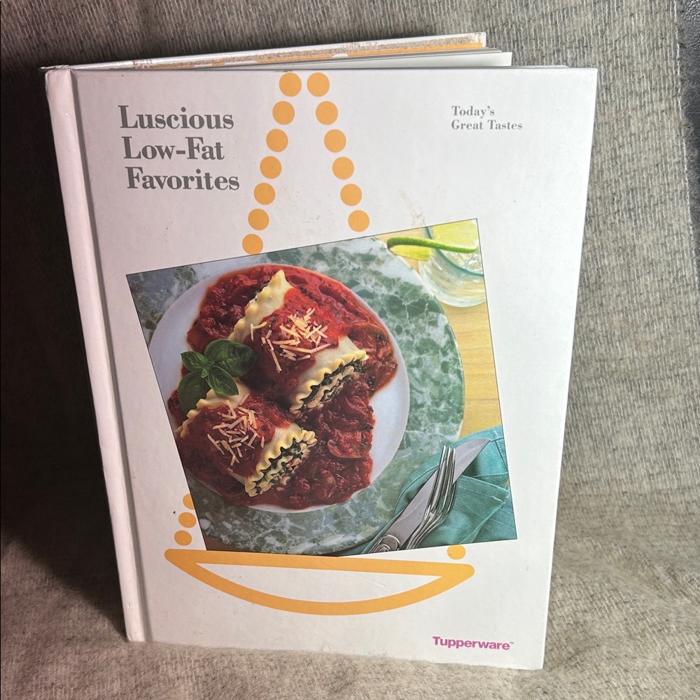 Tupperware Luscious Low-Fat Favorites Cookbook - White and Orange